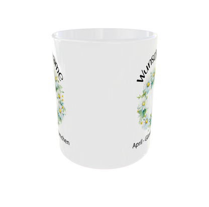 Personalisierte Geburtsblumen Tasse April mit Gänseblümchen Zweigen - Seitenansicht