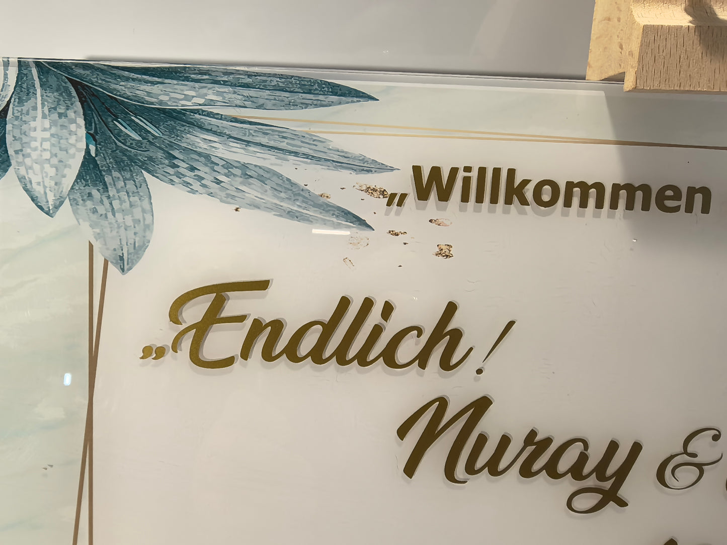 Personalisiertes Hochzeits-Empfangsschild – Acrylglas mit goldener Kalligrafie